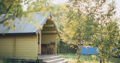 Gartenhaus Baugenehmigung: Fristen und Kosten im Überblick