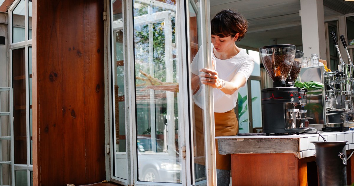 Silikonfuge Fenster erneuern: Materialien und Vorbereitung